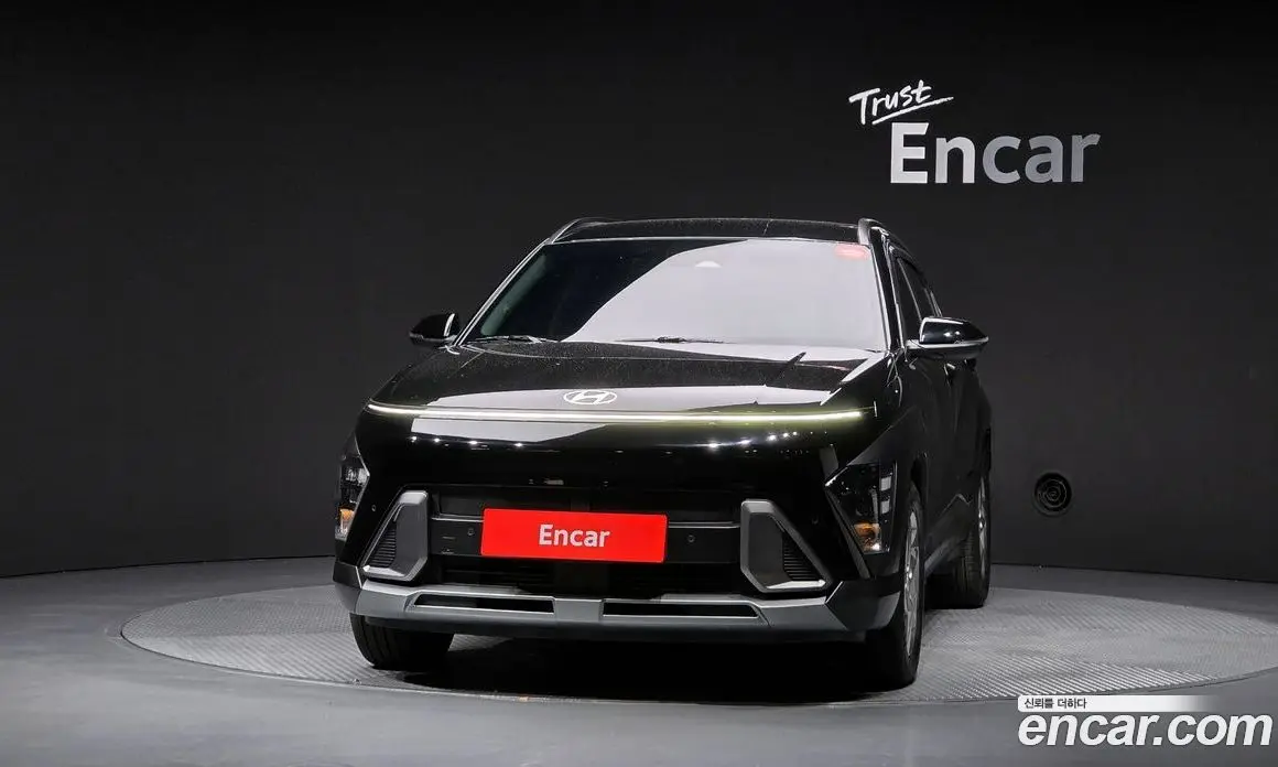 Hyundai Kona 2023 1.6 автомат (гидро), фото 3