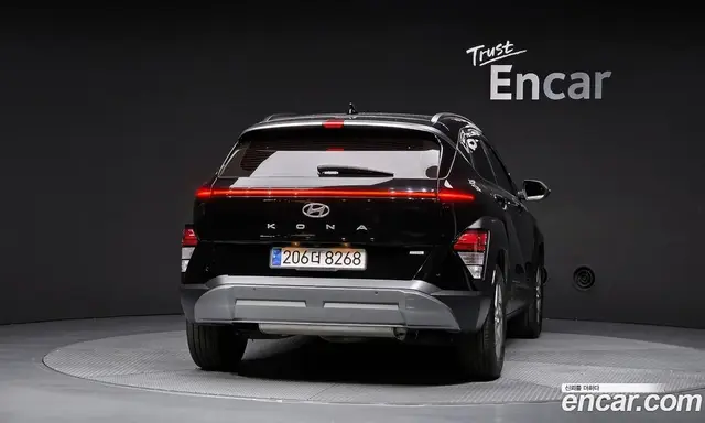 Hyundai Kona 2023 1.6 автомат (гидро), миниатюра 4