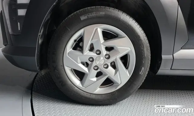 Hyundai Kona 2023 1.6 автомат (гидро), миниатюра 5