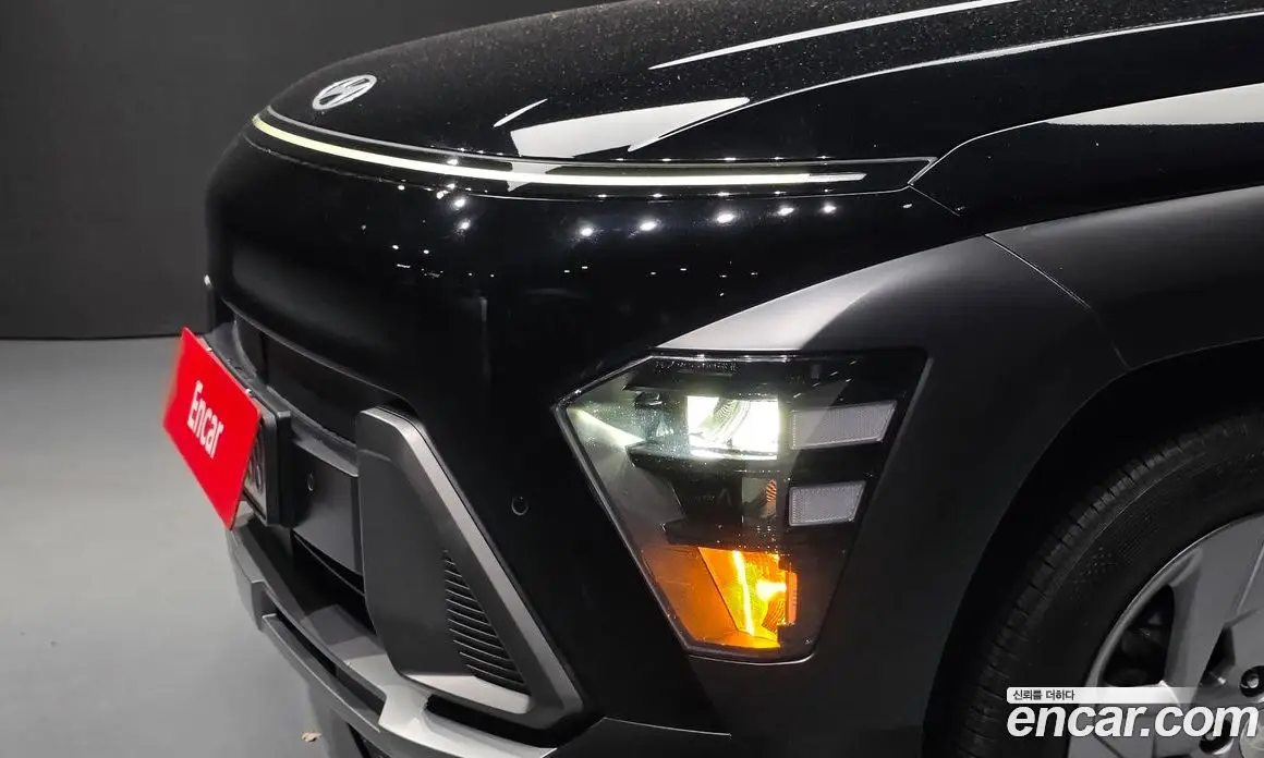 Hyundai Kona 2023 1.6 автомат (гидро), фото 8