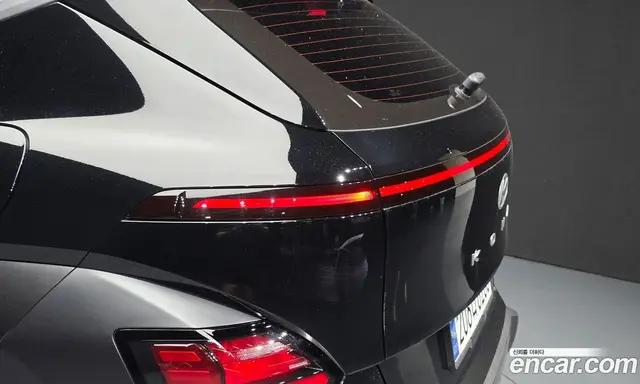 Hyundai Kona 2023 1.6 автомат (гидро), миниатюра 9
