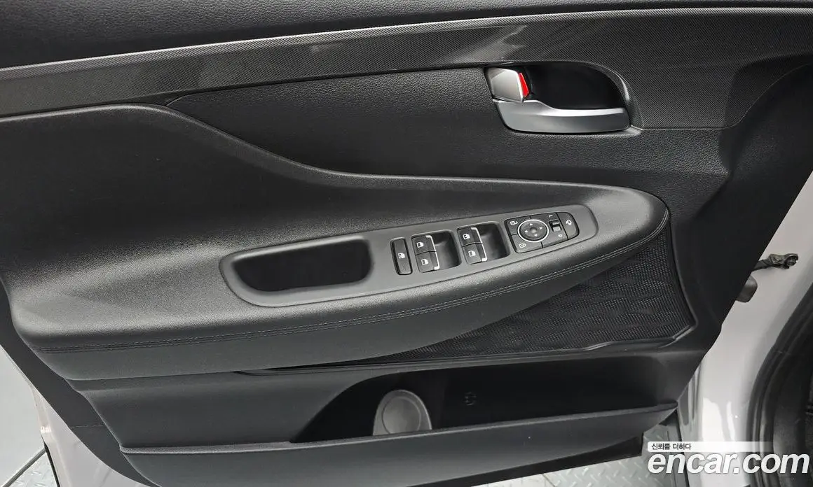 Hyundai Santa Fe 2022 1.6 автомат (гидро), фото 14 Hyundai Santa Fe 2022 1.6 автомат (гидро), фото 14