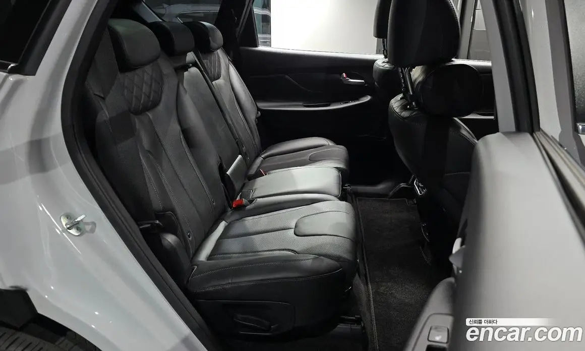 Hyundai Santa Fe 2022 1.6 автомат (гидро), фото 17 Hyundai Santa Fe 2022 1.6 автомат (гидро), фото 17