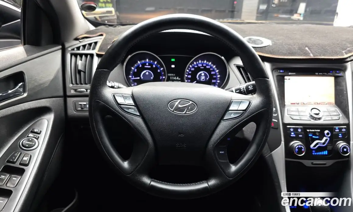Hyundai Sonata 2010 2.0 автомат (гидро), фото 12 Hyundai Sonata 2010 2.0 автомат (гидро), фото 12