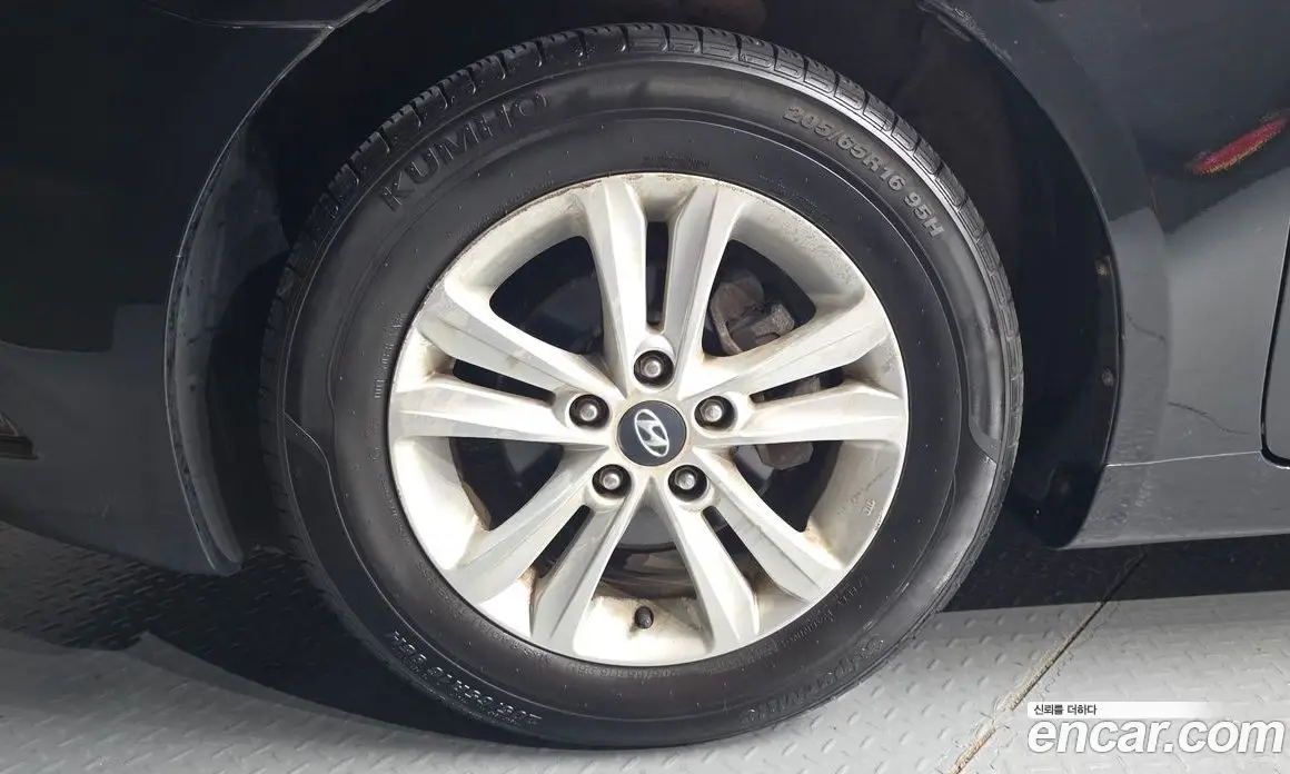 Hyundai Sonata 2010 2.0 автомат (гидро), фото 5 Hyundai Sonata 2010 2.0 автомат (гидро), фото 5