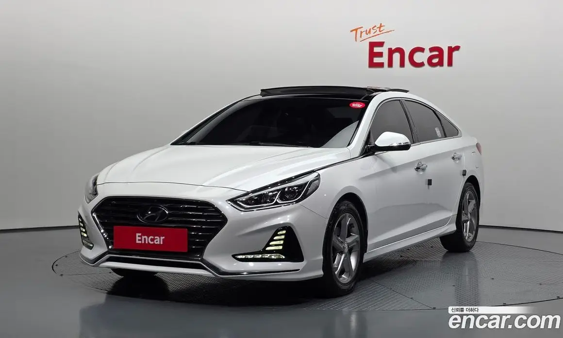 Hyundai Sonata 2018 2.0 автомат (гидро), фото 1 Hyundai Sonata 2018 2.0 автомат (гидро), фото 1