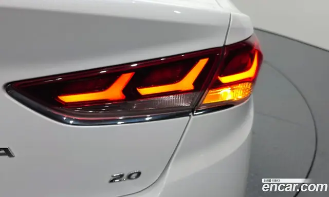 Hyundai Sonata 2018 2.0 автомат (гидро), миниатюра 9 Hyundai Sonata 2018 2.0 автомат (гидро), миниатюра 9