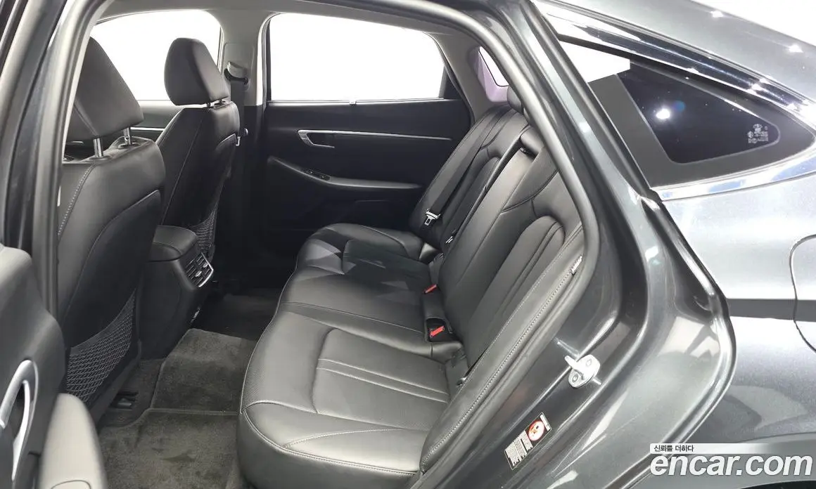Hyundai Sonata 2019 2.0 автомат (гидро), фото 16 Hyundai Sonata 2019 2.0 автомат (гидро), фото 16