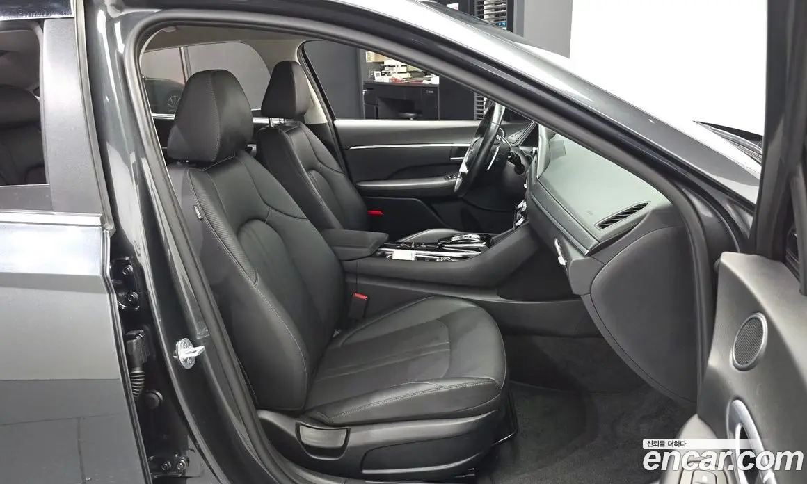 Hyundai Sonata 2019 2.0 автомат (гидро), фото 17 Hyundai Sonata 2019 2.0 автомат (гидро), фото 17