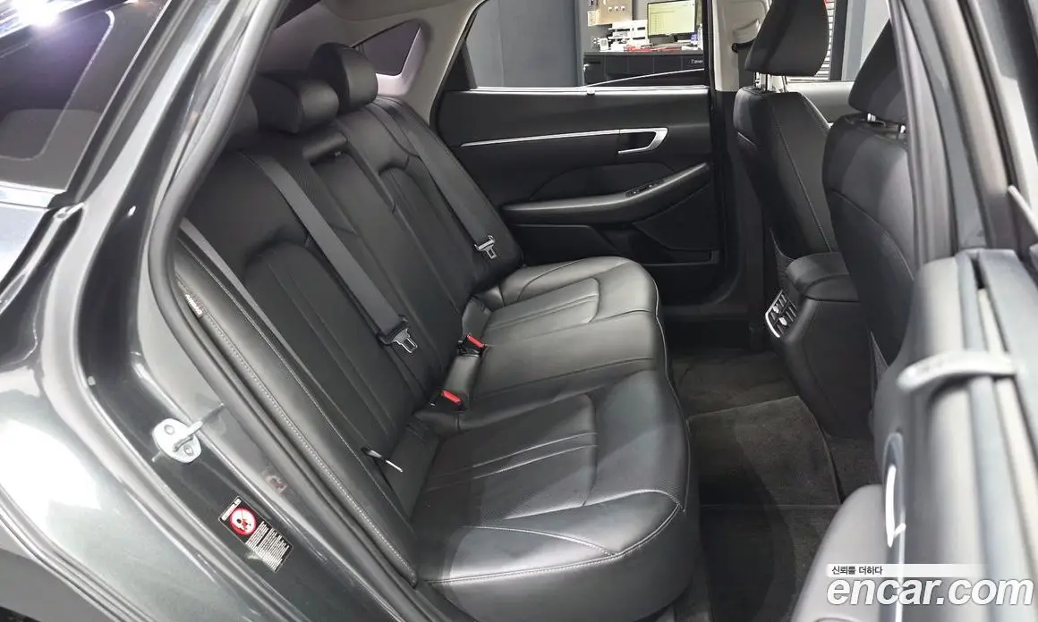 Hyundai Sonata 2019 2.0 автомат (гидро), фото 18 Hyundai Sonata 2019 2.0 автомат (гидро), фото 18