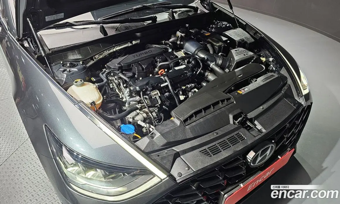 Hyundai Sonata 2023 1.6 автомат (гидро), фото 6