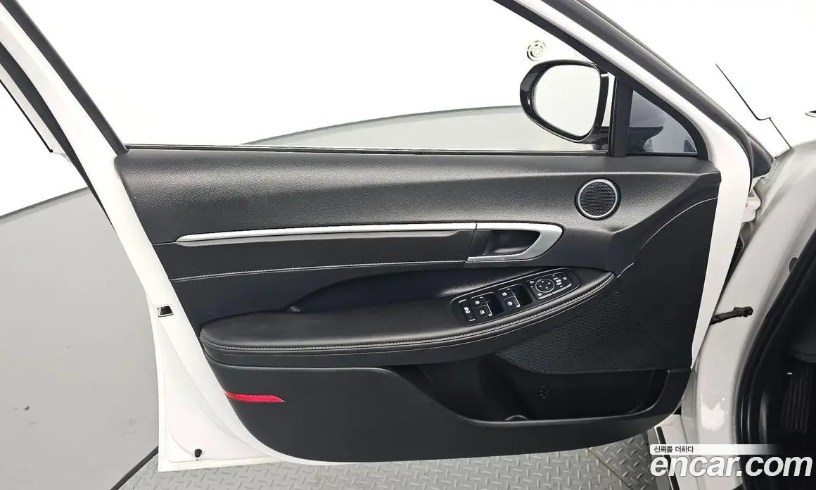 Hyundai Sonata 2024 2.0 автомат (гидро), фото 13