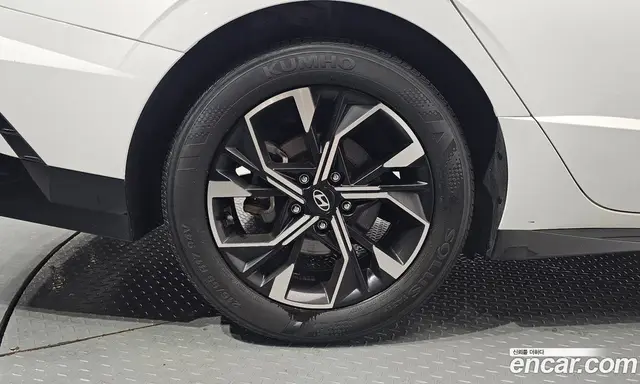 Hyundai Sonata 2024 2.0 автомат (гидро), миниатюра 4