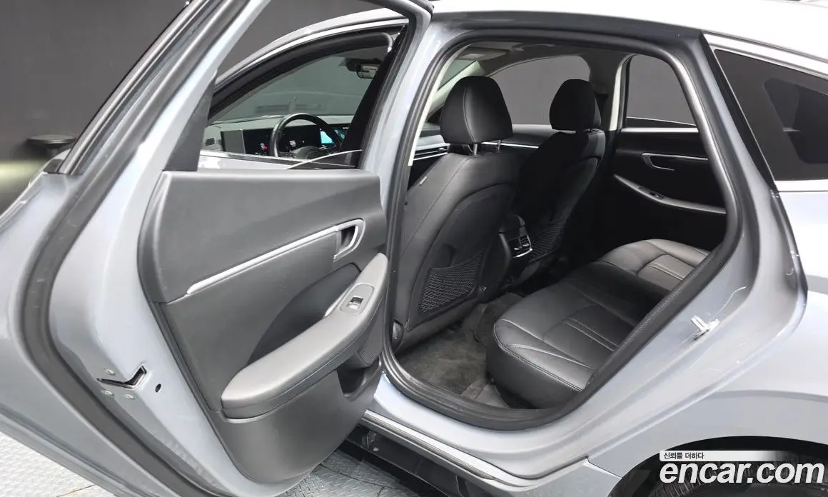 Hyundai Sonata 2024 2.0 автомат (гидро), фото 16