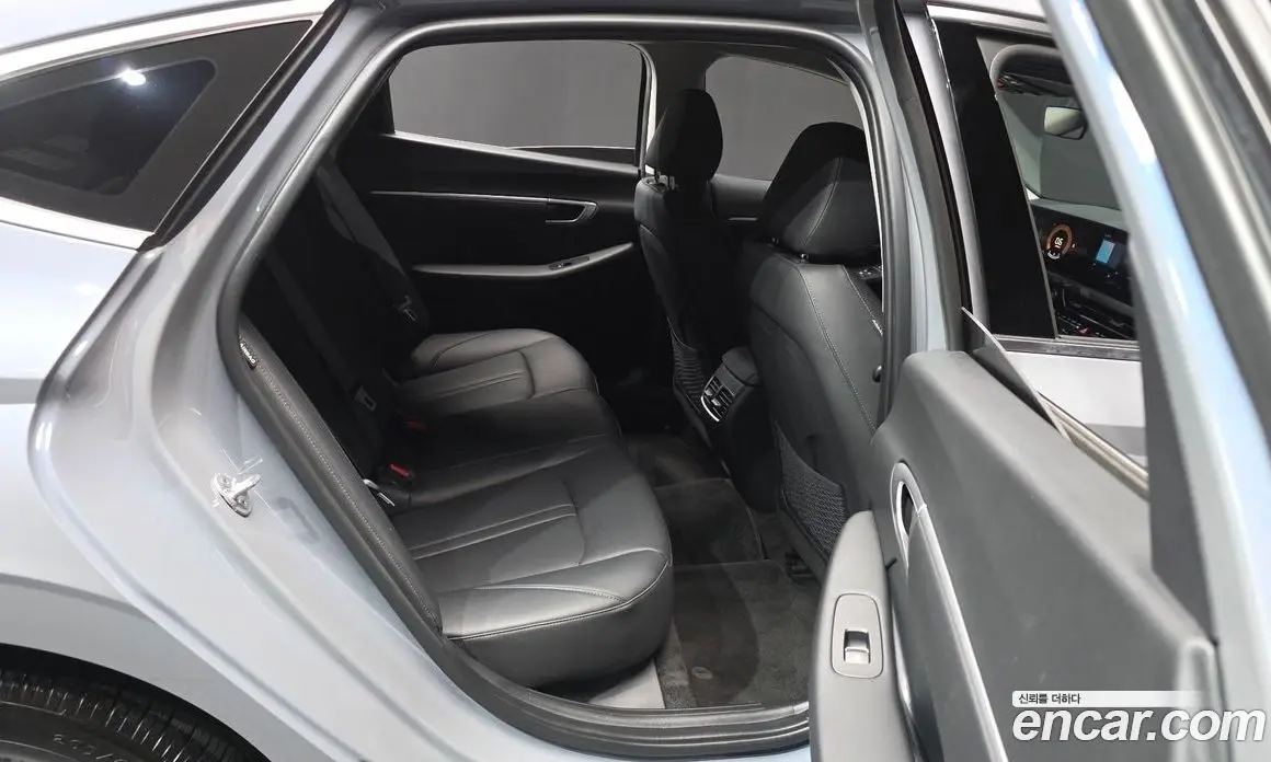 Hyundai Sonata 2024 2.0 автомат (гидро), фото 18