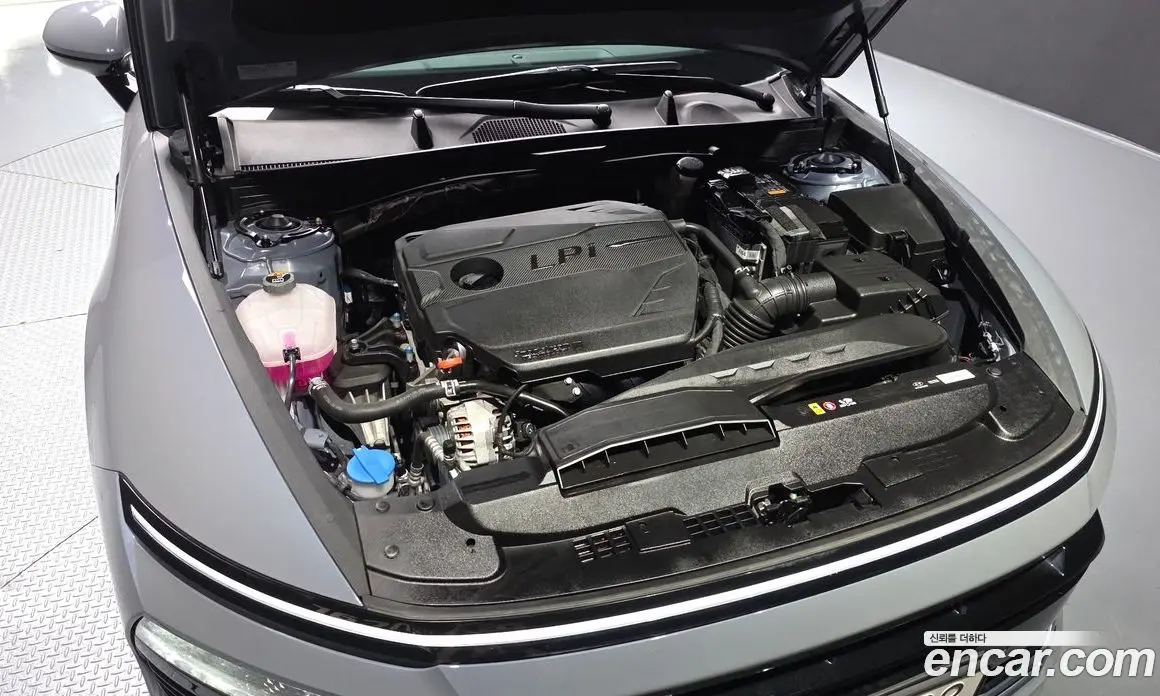 Hyundai Sonata 2024 2.0 автомат (гидро), фото 6