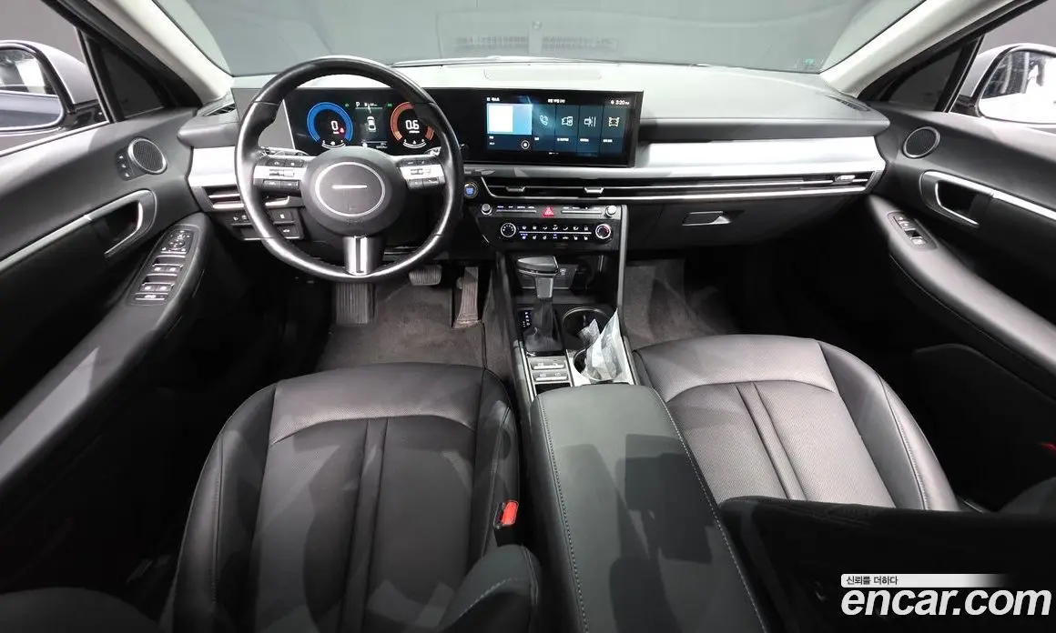 Hyundai Sonata 2024 2.0 автомат (гидро), фото 10
