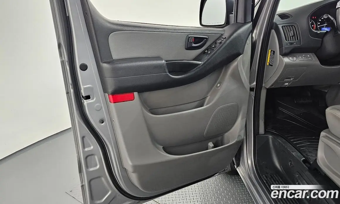 Hyundai Starex 2018 2.5 автомат (гидро), фото 14