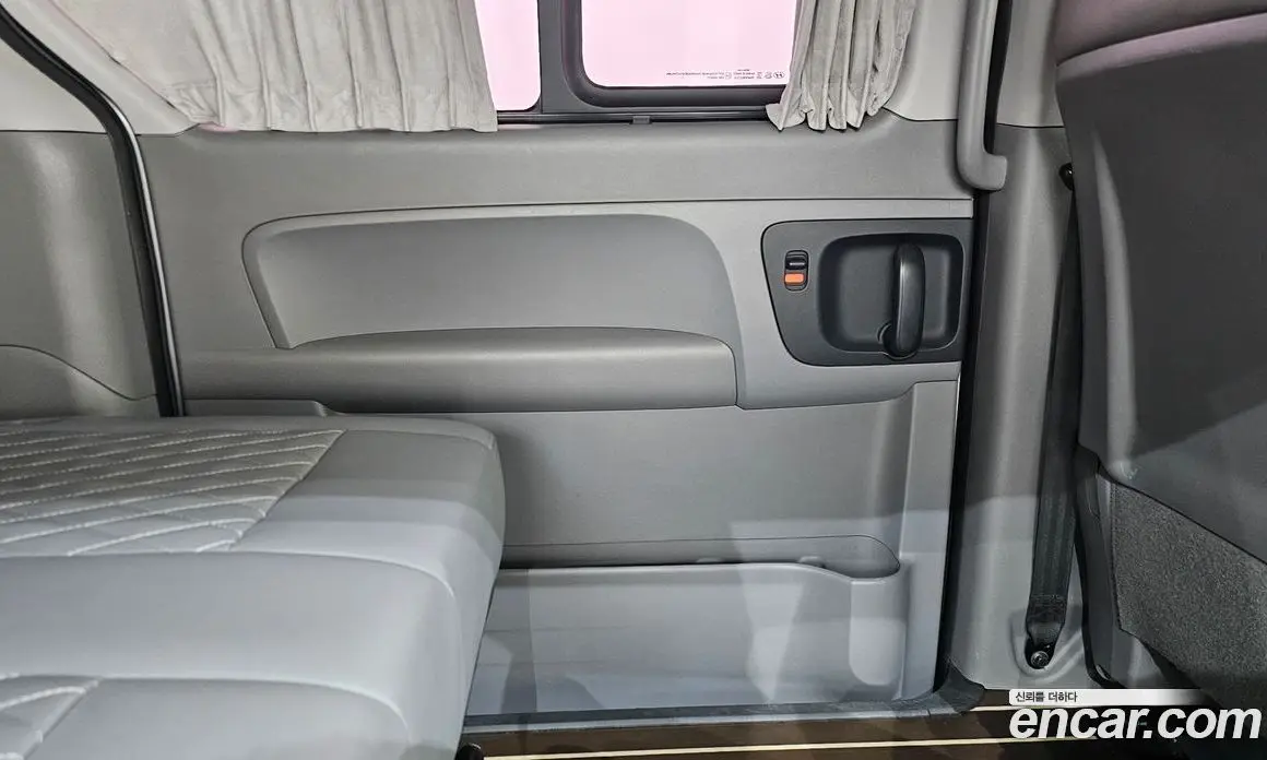Hyundai Starex 2018 2.5 автомат (гидро), фото 15
