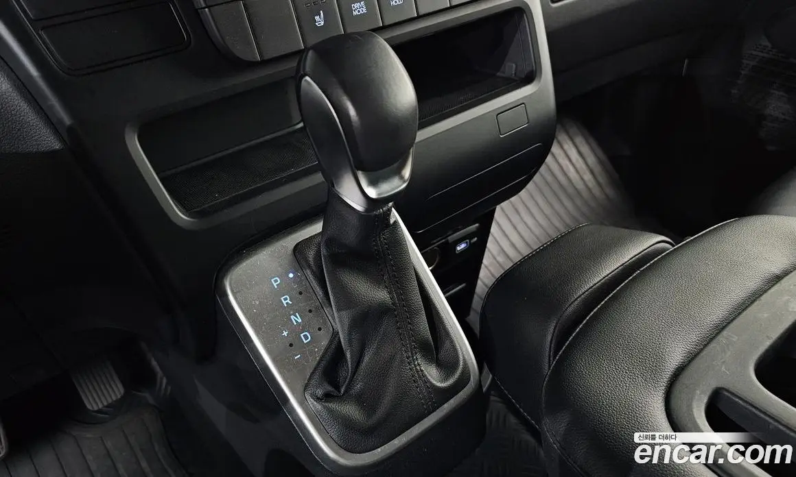 Hyundai Staria 2021 2.2 автомат (гидро), фото 12 Hyundai Staria 2021 2.2 автомат (гидро), фото 12