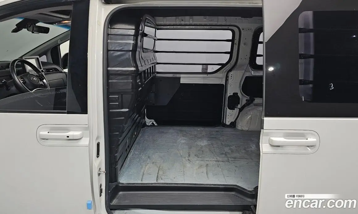 Hyundai Staria 2021 2.2 автомат (гидро), фото 16 Hyundai Staria 2021 2.2 автомат (гидро), фото 16