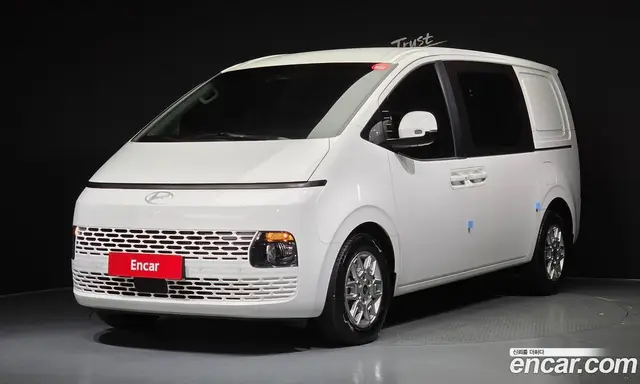 Hyundai Staria, 2024, 17 497 км