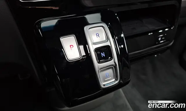 Hyundai Staria 2024 3.5 автомат (гидро), миниатюра 12