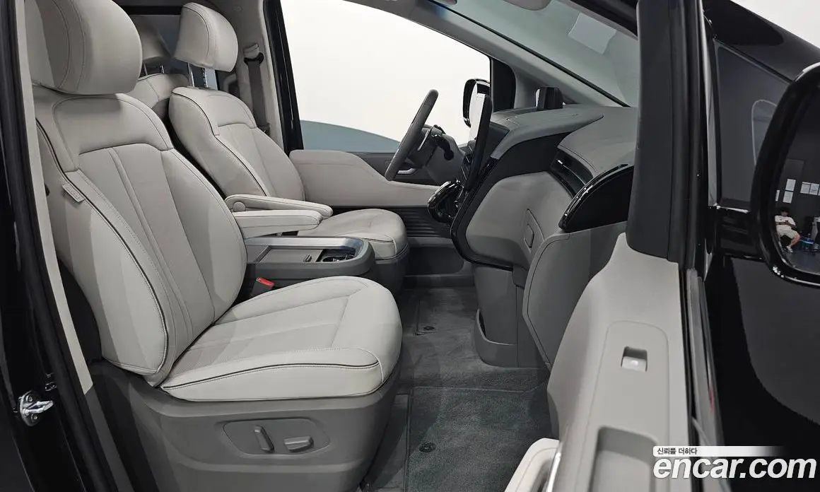 Hyundai Staria 2024 3.5 автомат (гидро), фото 16 Hyundai Staria 2024 3.5 автомат (гидро), фото 16