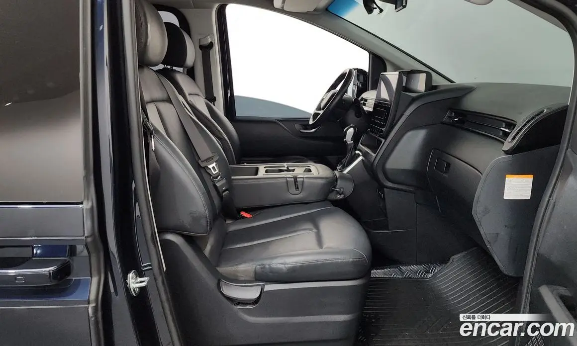 Hyundai Staria 2024 1.6 автомат (гидро), фото 16 Hyundai Staria 2024 1.6 автомат (гидро), фото 16
