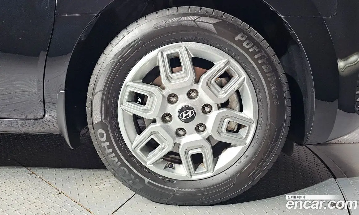 Hyundai Staria 2024 3.5 автомат (гидро), фото 7 Hyundai Staria 2024 3.5 автомат (гидро), фото 7