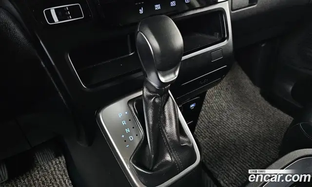 Hyundai Staria 2024 1.6 автомат (гидро), миниатюра 12