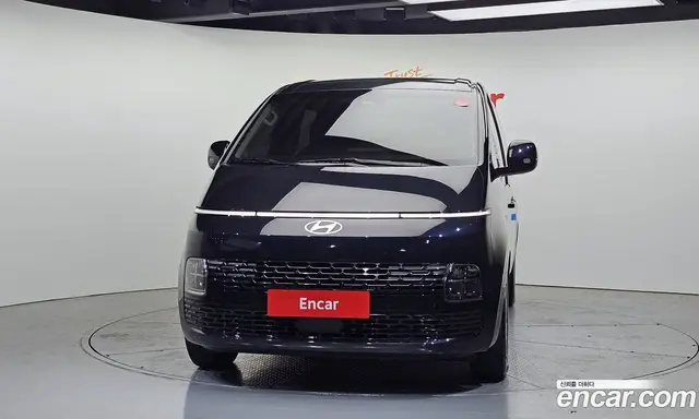 Hyundai Staria 2024 1.6 автомат (гидро), миниатюра 3