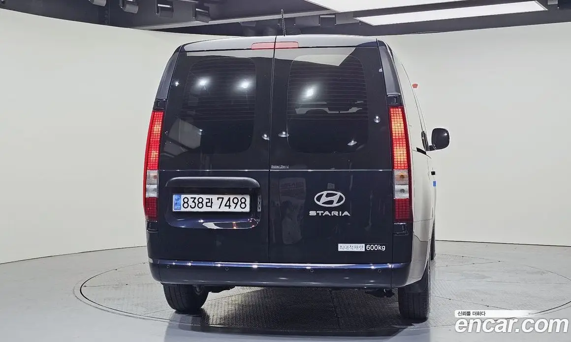 Hyundai Staria 2024 1.6 автомат (гидро), фото 4