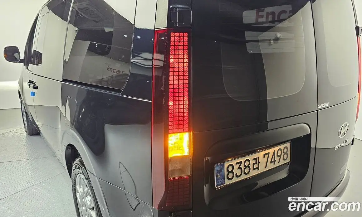 Hyundai Staria 2024 1.6 автомат (гидро), фото 9