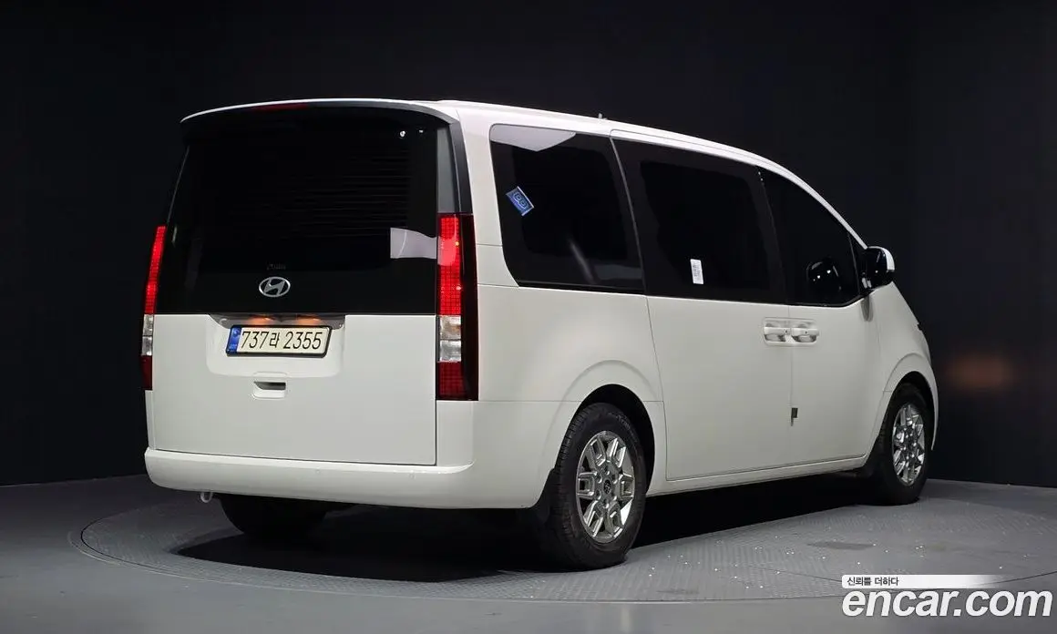 Hyundai Staria 2025 3.5 автомат (гидро), фото 2 Hyundai Staria 2025 3.5 автомат (гидро), фото 2