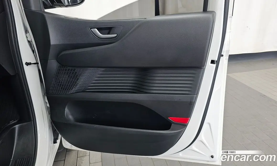 Hyundai Staria 2025 3.5 автомат (гидро), фото 15 Hyundai Staria 2025 3.5 автомат (гидро), фото 15