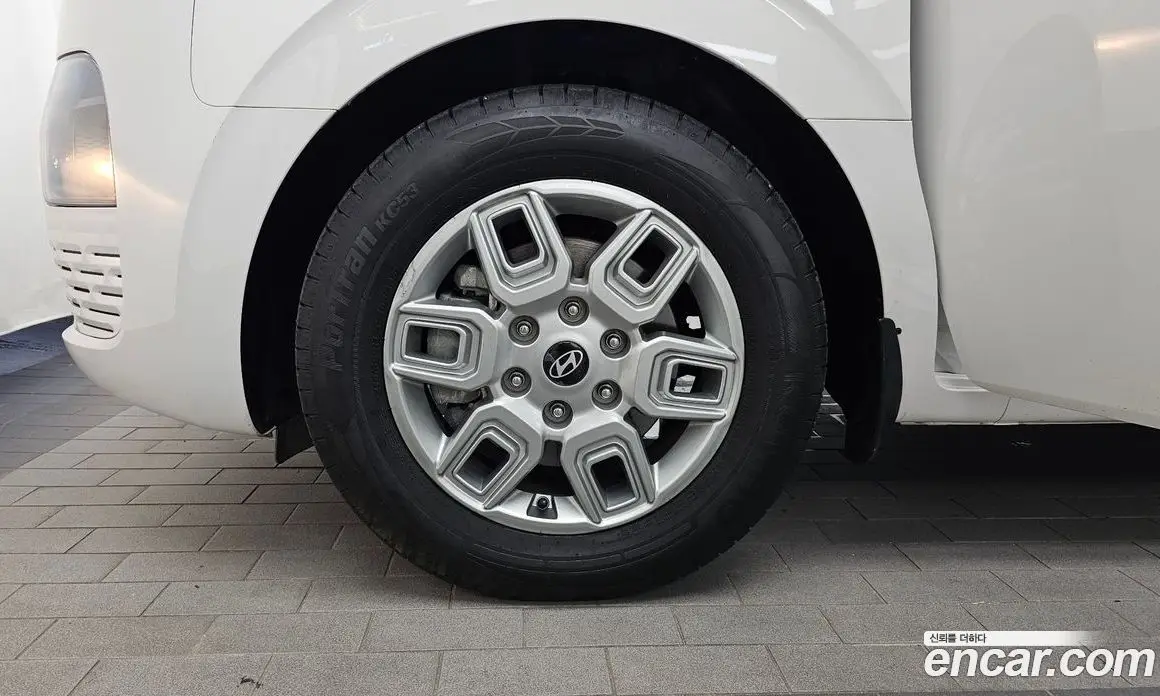 Hyundai Staria 2025 3.5 автомат (гидро), фото 5 Hyundai Staria 2025 3.5 автомат (гидро), фото 5