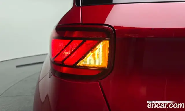 Hyundai Venue 2019 1.6 автомат (гидро), миниатюра 9 Hyundai Venue 2019 1.6 автомат (гидро), миниатюра 9