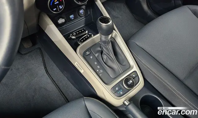 Hyundai Venue 2021 1.6 автомат (гидро), миниатюра 12