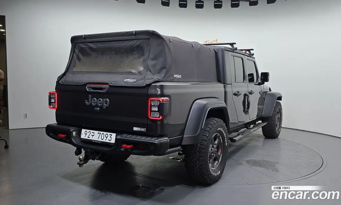 Jeep Gladiator 2021 3.6 автомат (гидро), фото 2 Jeep Gladiator 2021 3.6 автомат (гидро), фото 2