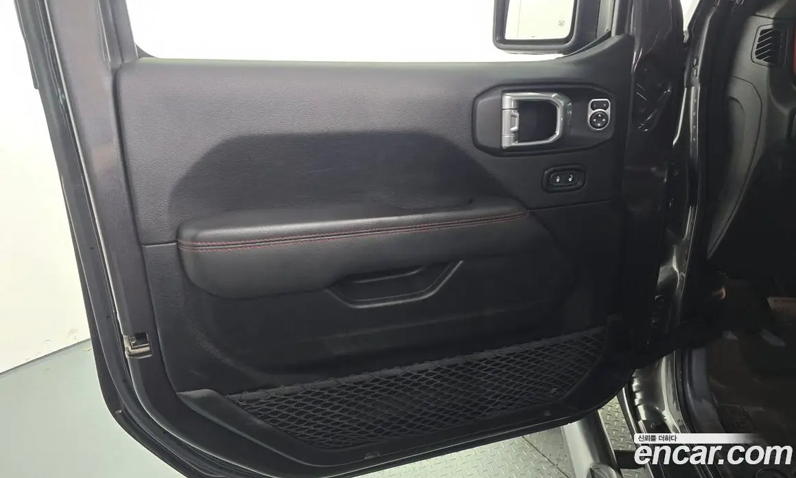 Jeep Gladiator 2021 3.6 автомат (гидро), фото 14 Jeep Gladiator 2021 3.6 автомат (гидро), фото 14