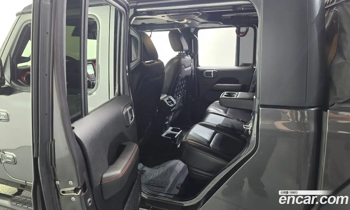 Jeep Gladiator 2021 3.6 автомат (гидро), фото 17 Jeep Gladiator 2021 3.6 автомат (гидро), фото 17
