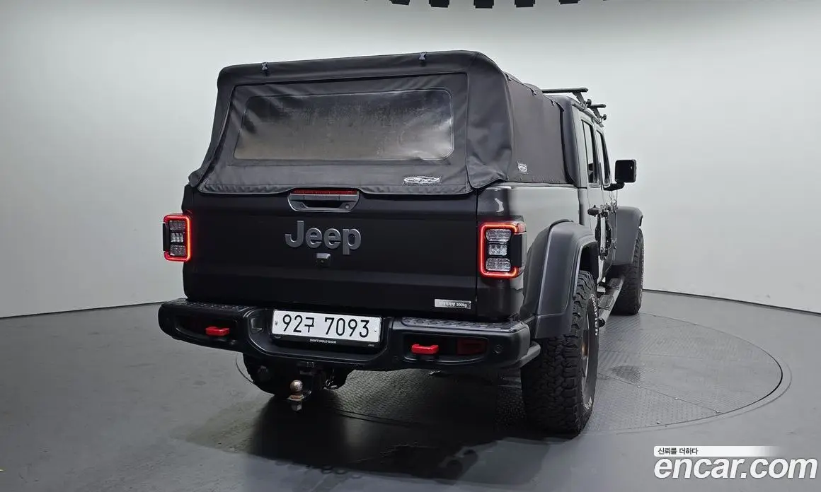 Jeep Gladiator 2021 3.6 автомат (гидро), фото 4 Jeep Gladiator 2021 3.6 автомат (гидро), фото 4