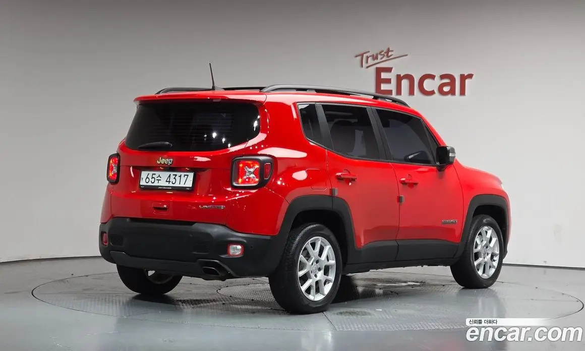 Jeep Renegade 2019 2.4 автомат (гидро), фото 1 Jeep Renegade 2019 2.4 автомат (гидро), фото 1