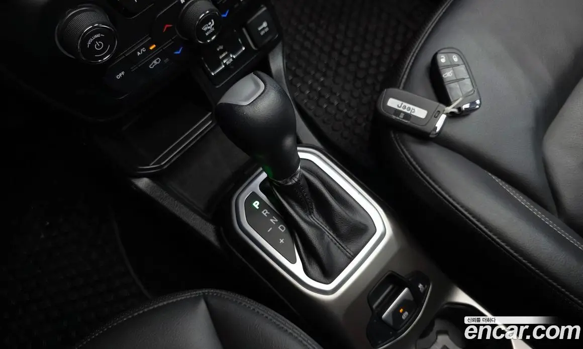 Jeep Renegade 2019 2.4 автомат (гидро), фото 11 Jeep Renegade 2019 2.4 автомат (гидро), фото 11