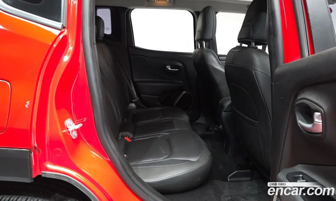 Jeep Renegade 2019 2.4 автомат (гидро), фото 16 Jeep Renegade 2019 2.4 автомат (гидро), фото 16