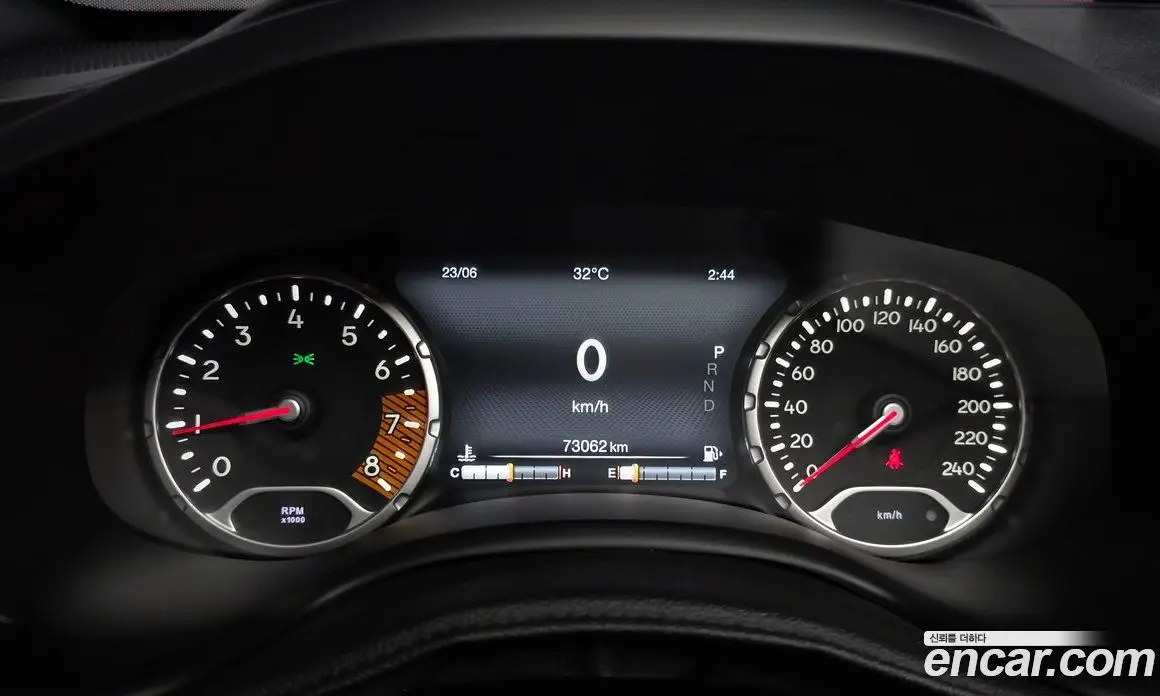 Jeep Renegade 2019 2.4 автомат (гидро), фото 10 Jeep Renegade 2019 2.4 автомат (гидро), фото 10