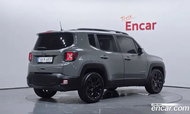 Jeep Renegade 2022 1.3 автомат (гидро), миниатюра 2