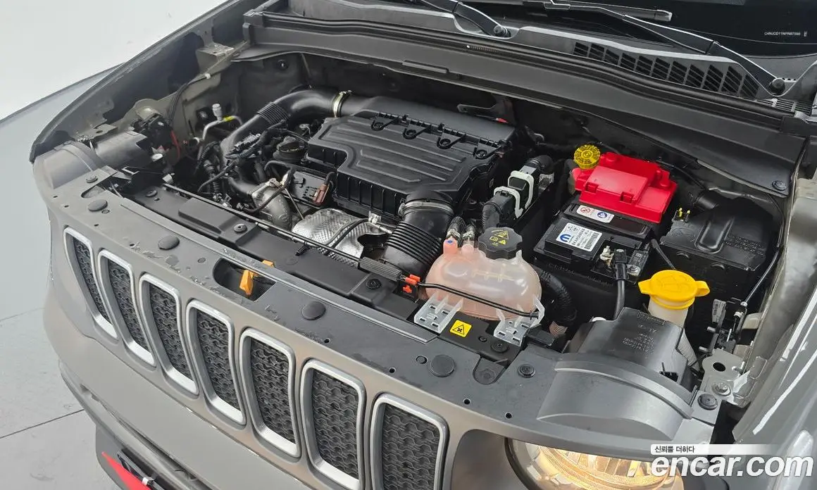 Jeep Renegade 2022 1.3 автомат (гидро), фото 6