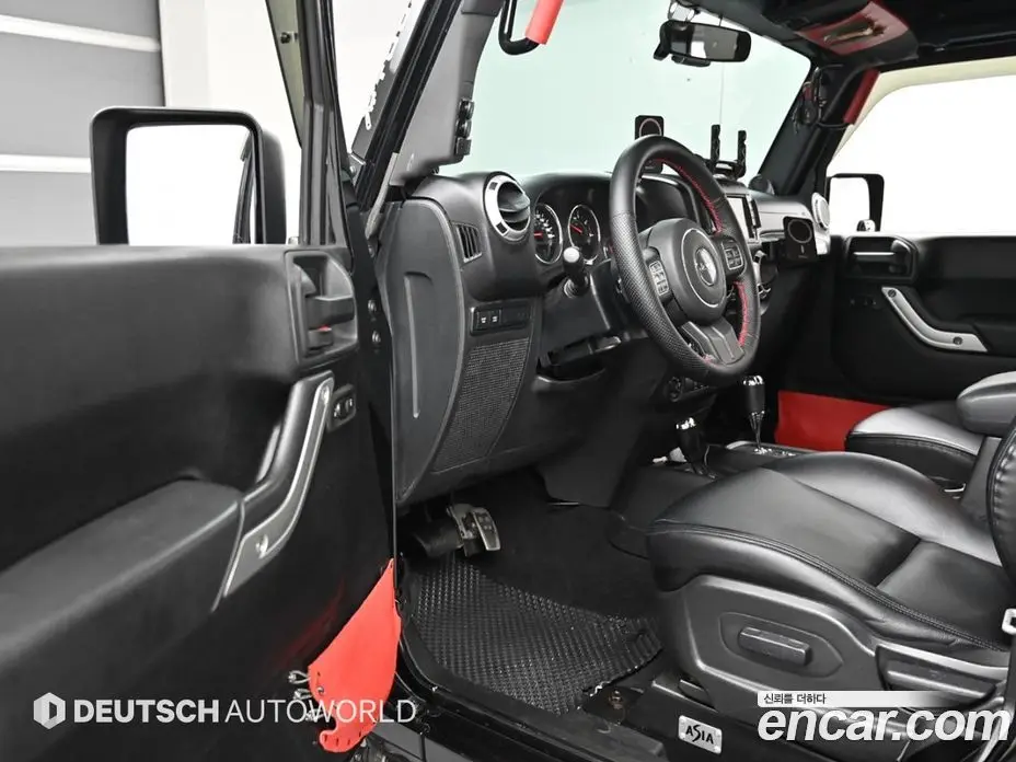 Jeep Wrangler 2012 2.8 автомат (гидро), фото 11 Jeep Wrangler 2012 2.8 автомат (гидро), фото 11